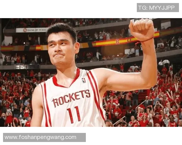 姚明蓝帽子背后的故事与篮球梦想的传承与启示 姚明蓝帽子背后的故事与篮球梦想的传承与启示