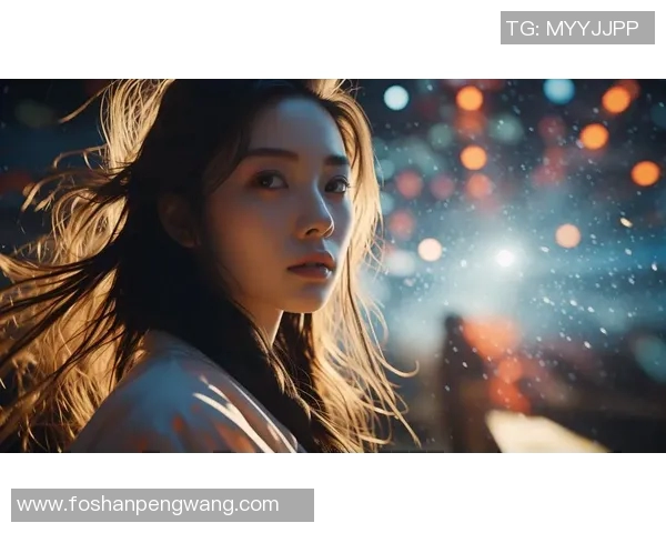 足球明星的美艳妻子如何在聚光灯下展现优雅与魅力的双重人生