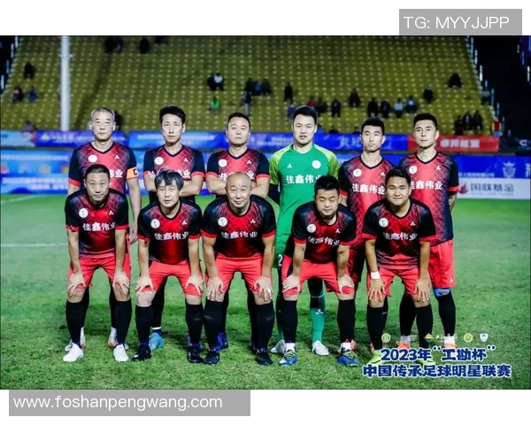 中国足球明星最新动态与成就盘点助力足球事业发展