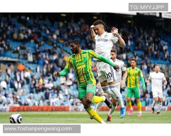 利兹联主场迎战曼城展现英超激烈对抗与精彩瞬间 利兹联主场迎战曼城展现英超激烈对抗与精彩瞬间